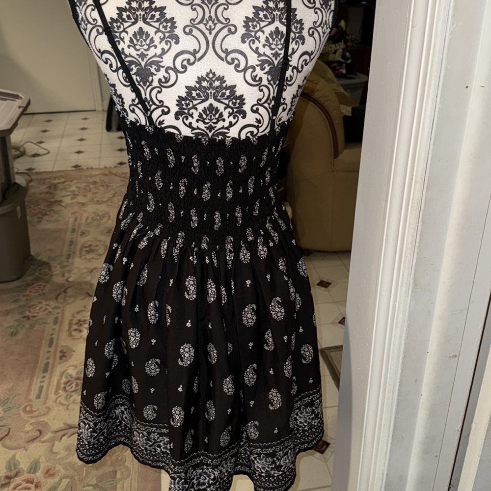 Adorable Dress - Picture 5 of 7